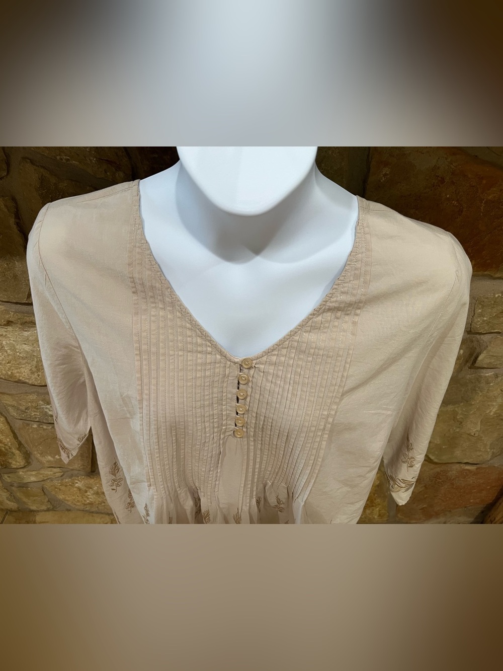 Catherines Light Cotton Blouse 14W/16W Khaki Pleating Buttons Embroidery Detail - Picture 3 of 15